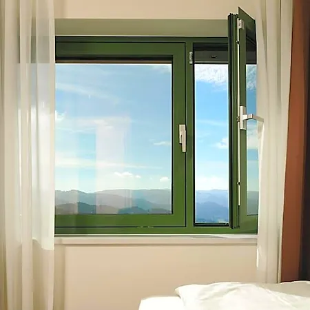 Haus Maria Lindenberg Hotel 2*