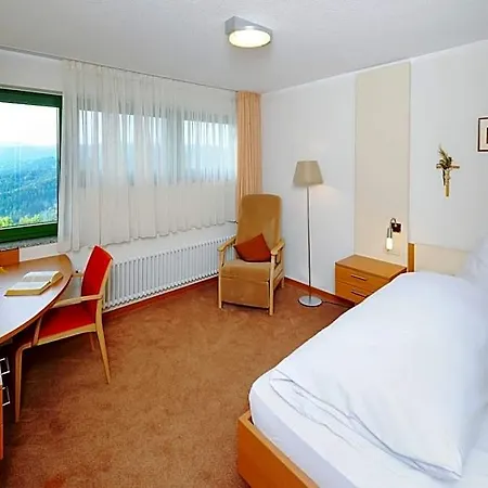 Haus Maria Lindenberg 2*